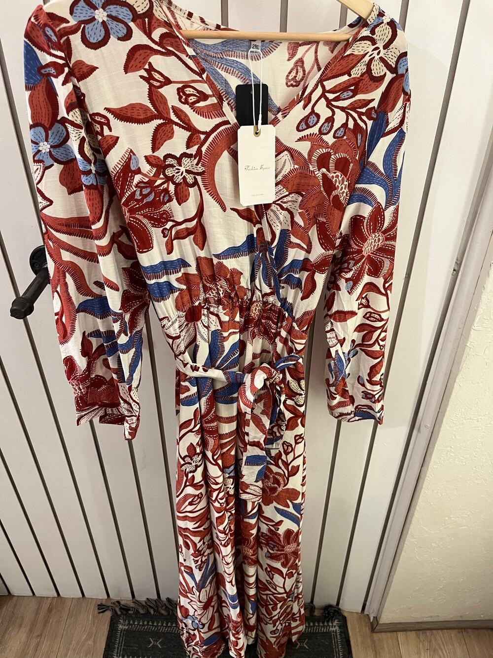 Fashion Space Cream with Red Floral Pattern Dress Size 3XL
